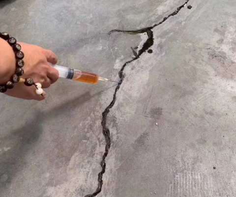 萨尔图混凝土裂缝修补技术详解​
